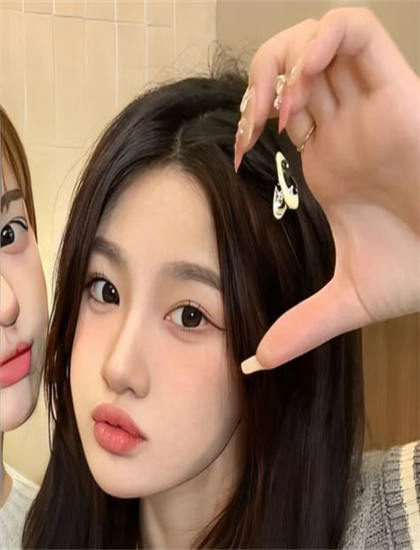 情色片艺术分析：《中国新相亲第4季》的市场表现与观众反响 ——深入探索情色片的艺术世界